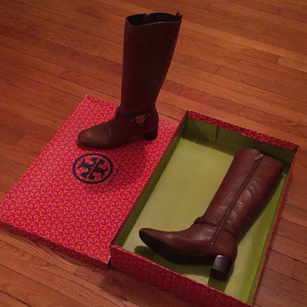 Tory Burch brown leather boots!